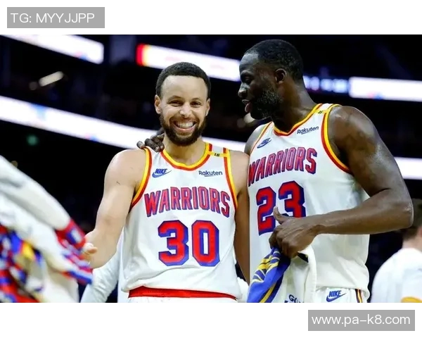 库里强调团队合作与个人自信是胜利关键持续保持攻防强度助力球队成功 库里强调团队合作与个人自信是胜利关键持续保持攻防强度助力球队成功