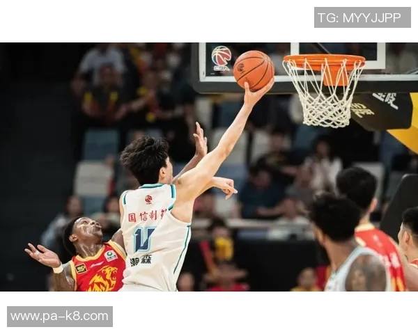 杨瀚森感受世界顶尖运动员的震撼瞬间仿佛置身于虚拟游戏中